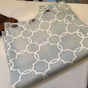 Kohl's Soft Gray and White Fabric
